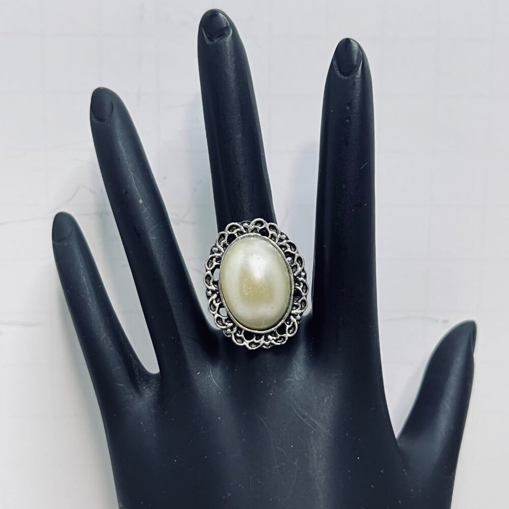 Silver Tone & Faux Pearl Oval Adjustable Statement Ring (R441)
